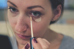  Как да се отървете от синини под очите