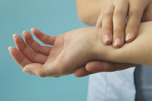  Как да измерите налягането без тонометър