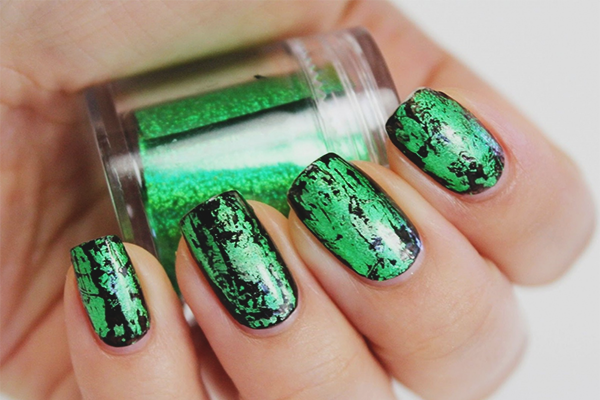 Как да използвате нокътното фолио