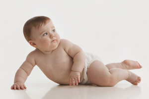  Как да науча детето да се преобърне