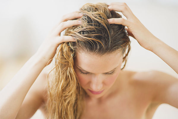 Мазна маска за коса