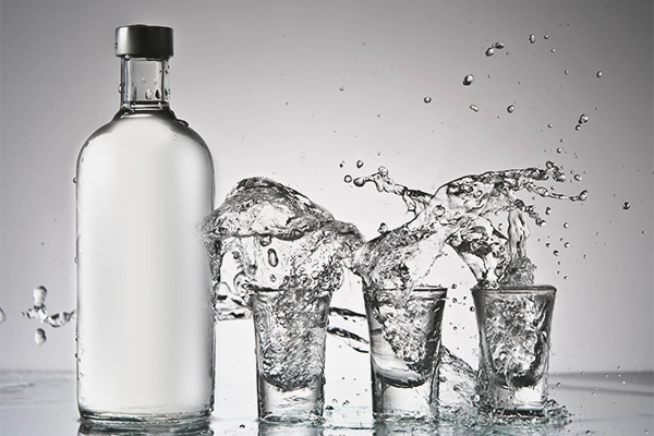 Как да пия водка