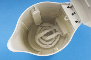  Как да почистите каната с лимонена киселина от скалата