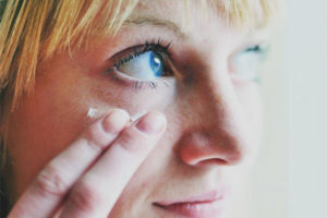  Оток под очите