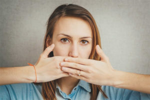  Потопете въздух след хранене