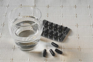  Активен въглен при кърмене