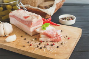  Кърмеща мазнина